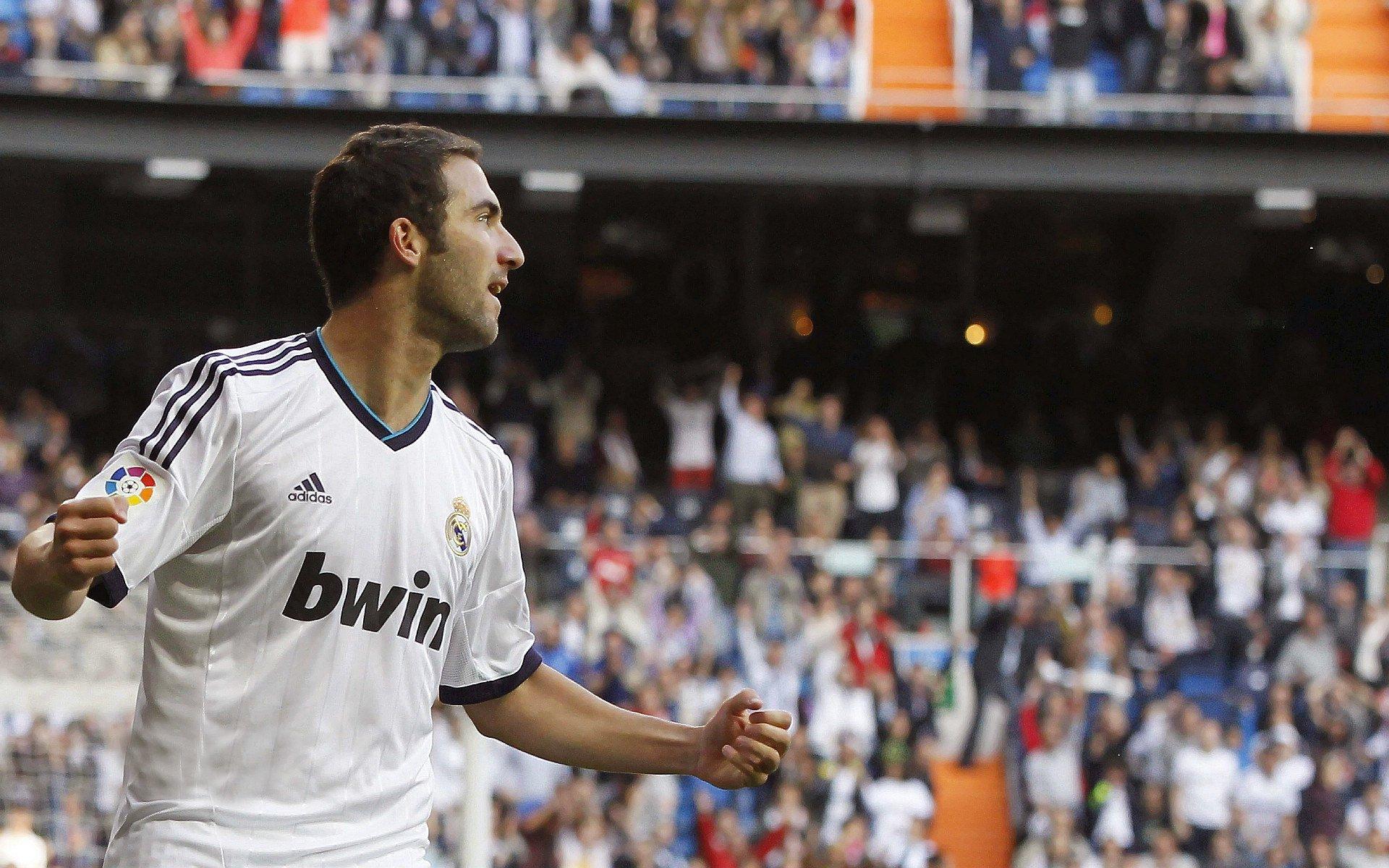 布里亚托利为爱徒鸣不平，阿隆索的才华本应兑现六至八个世界冠军头衔